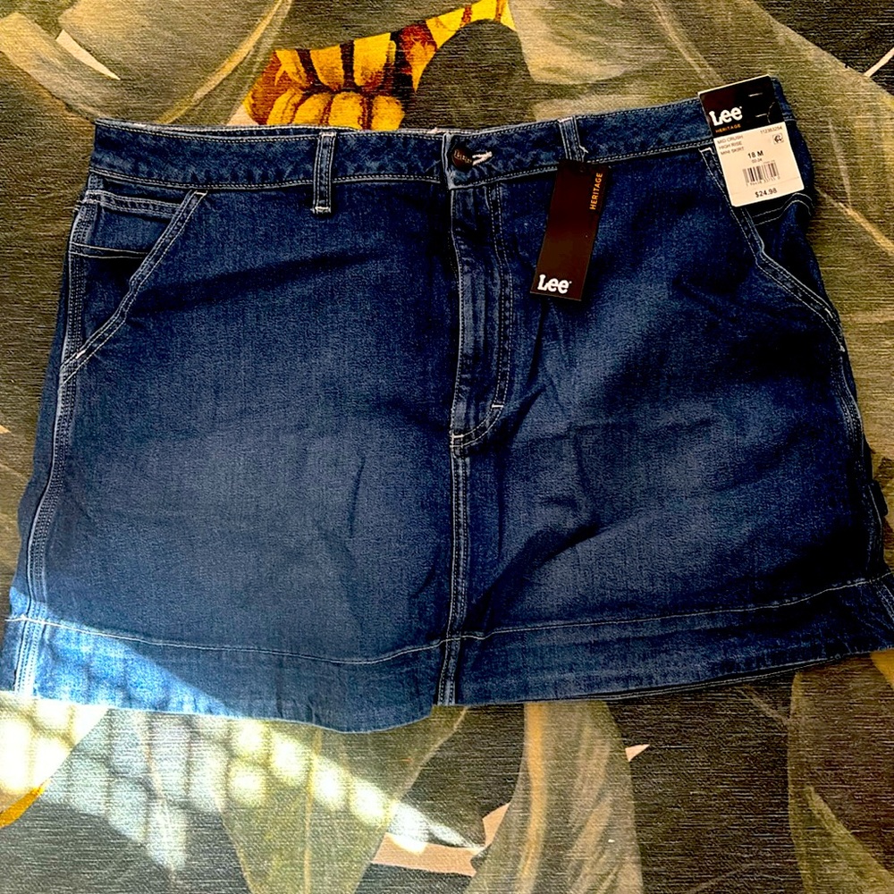 Lee Jean mini skirt ! Brand new with tags !